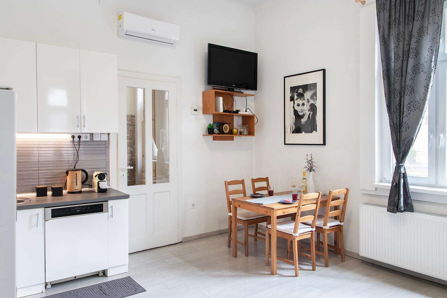 Dora Apartment Near Buda Castle With Parking! Budapeszt Zewnętrze zdjęcie